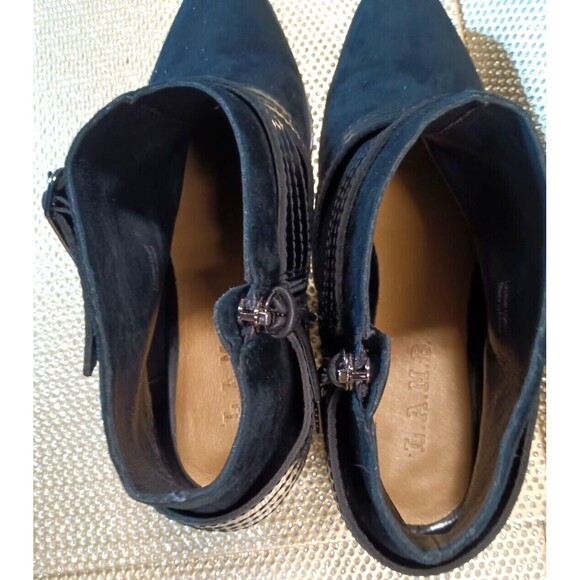 L.A.M.B. Nanetta Suede Black Buckle Side Zip Ankle Boots Size 9 M - Picture 13 of 16